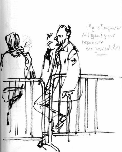 15 Devant l'hôpital Percy Clamart. 07/11/2004